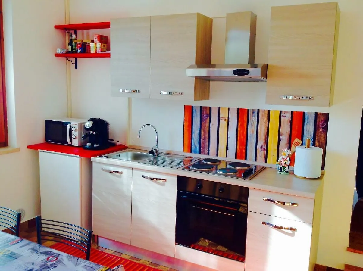 Cris Apartments SantʼAmbrogio di Valpolicella İtalya